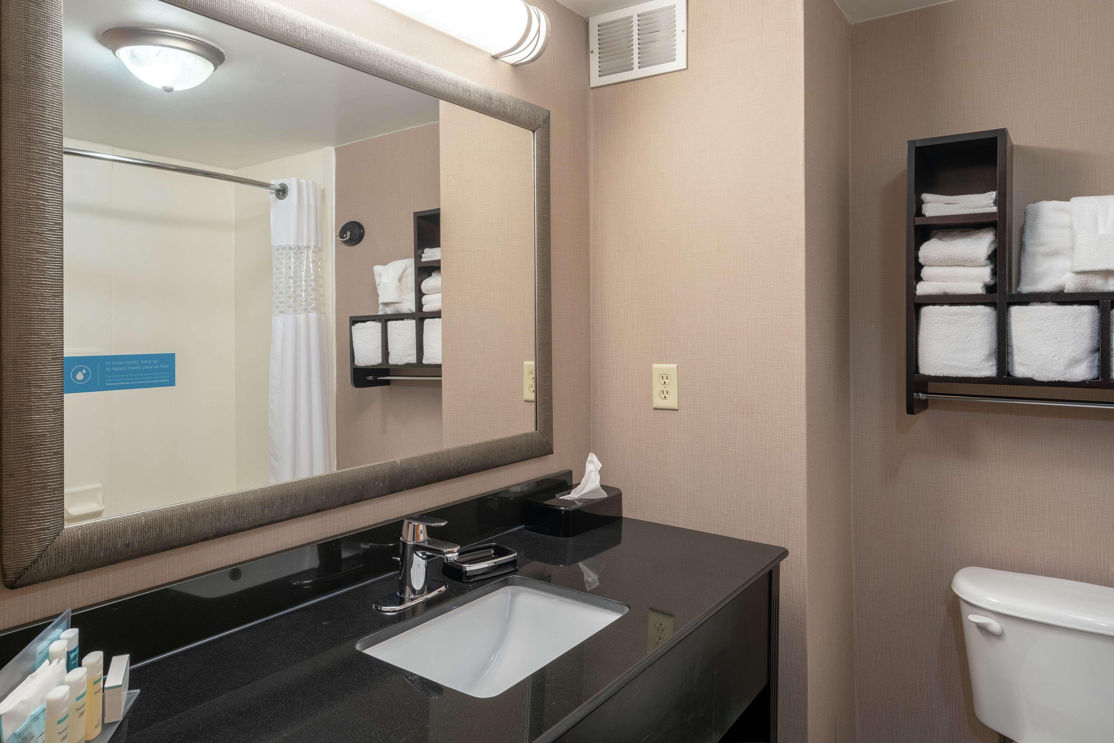 Newbern Hampton Inn Dublin מראה חיצוני תמונה