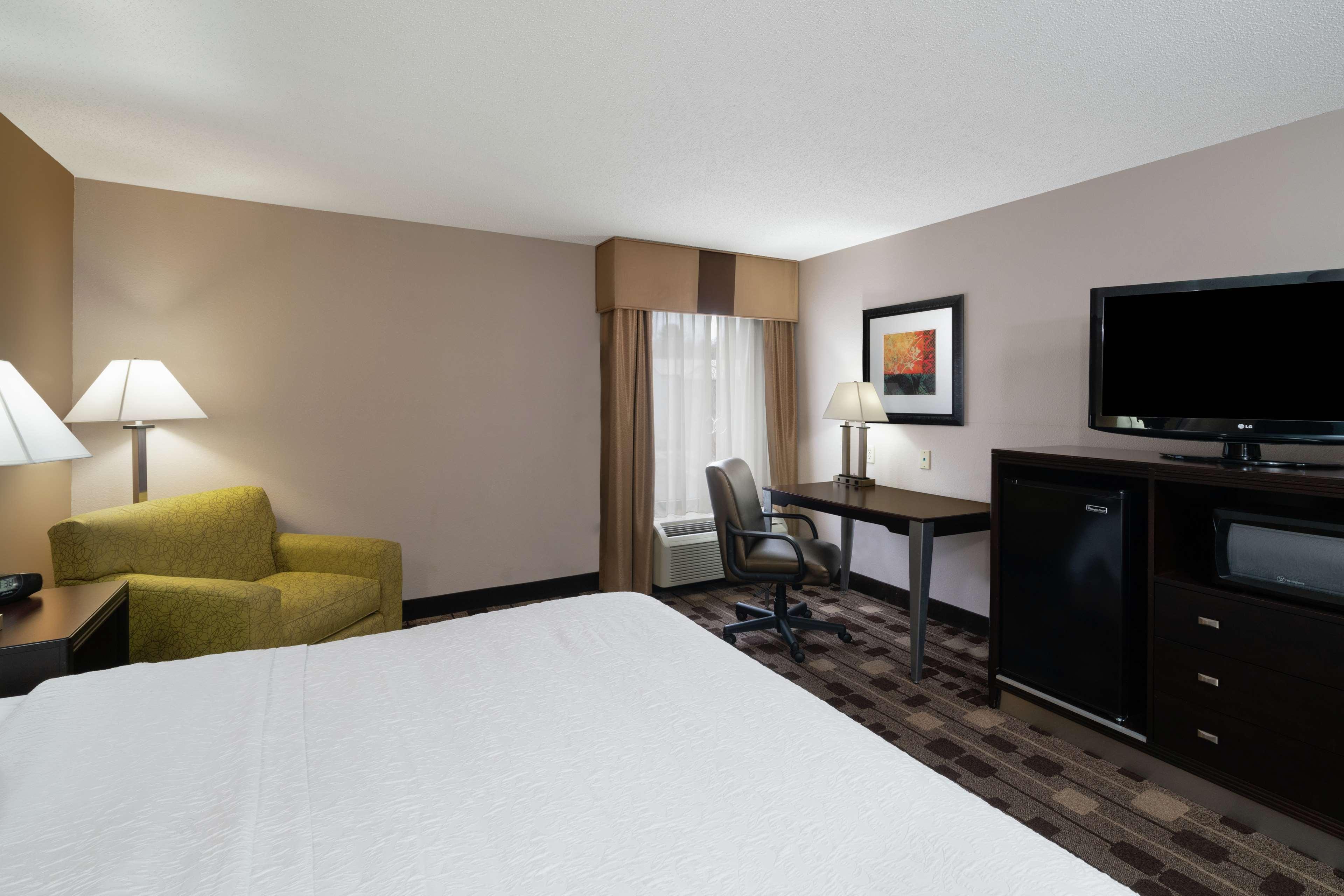 Newbern Hampton Inn Dublin מראה חיצוני תמונה