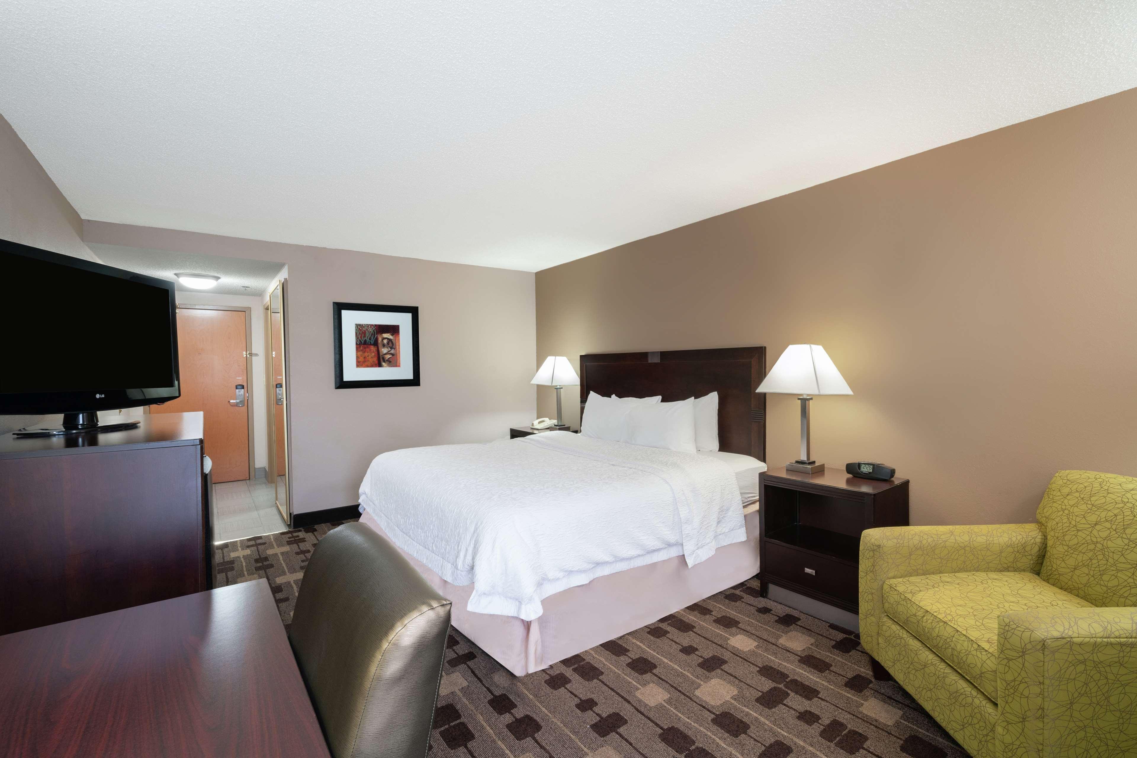 Newbern Hampton Inn Dublin מראה חיצוני תמונה