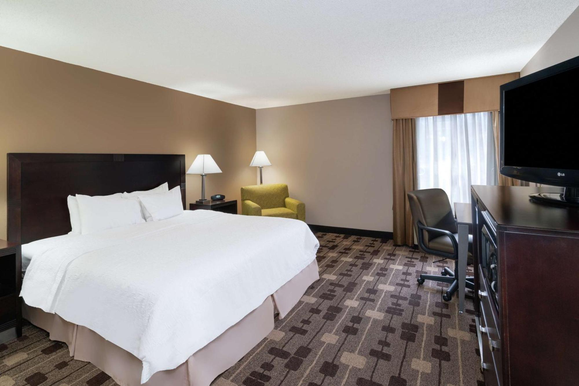 Newbern Hampton Inn Dublin מראה חיצוני תמונה