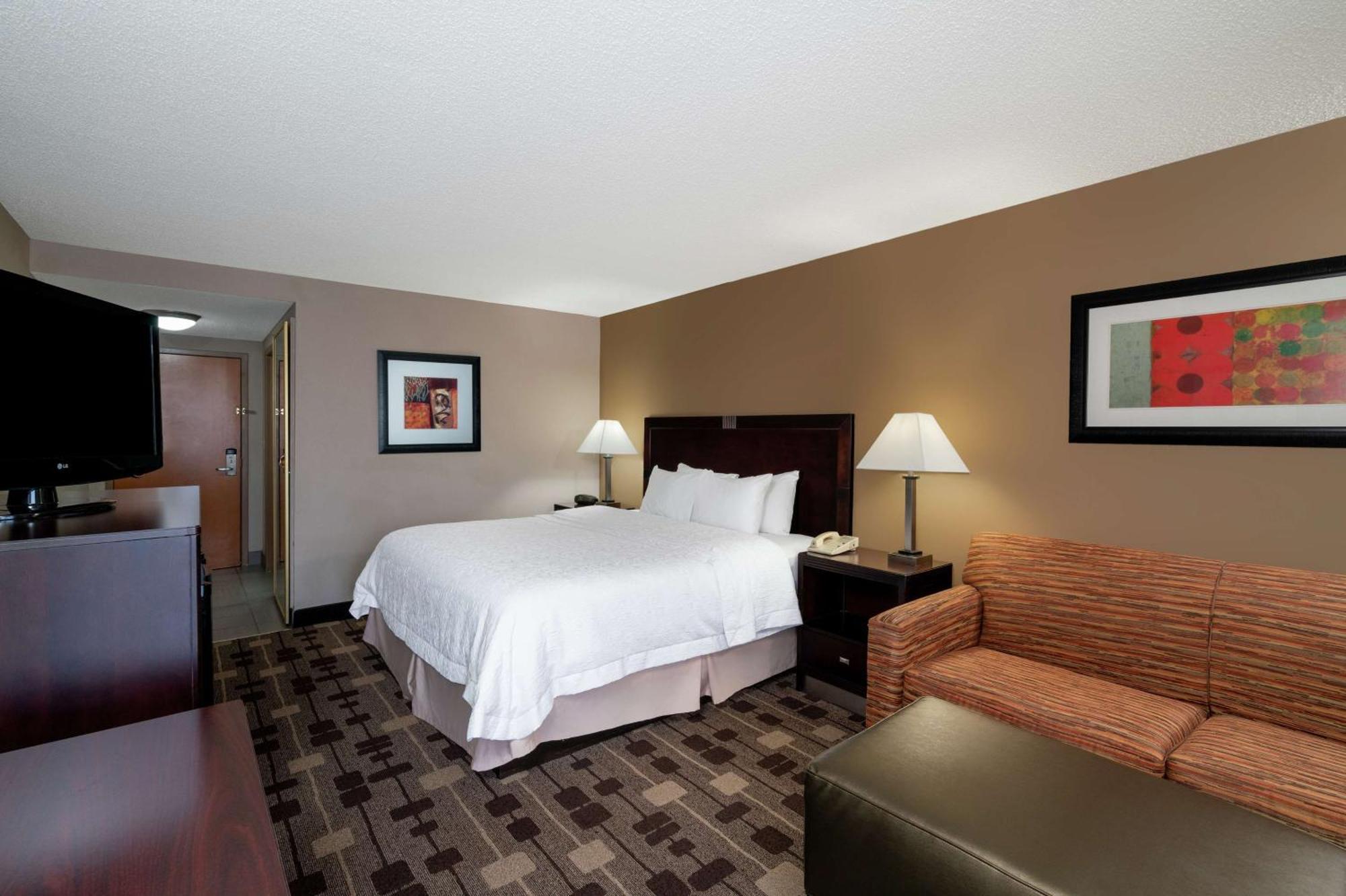 Newbern Hampton Inn Dublin מראה חיצוני תמונה